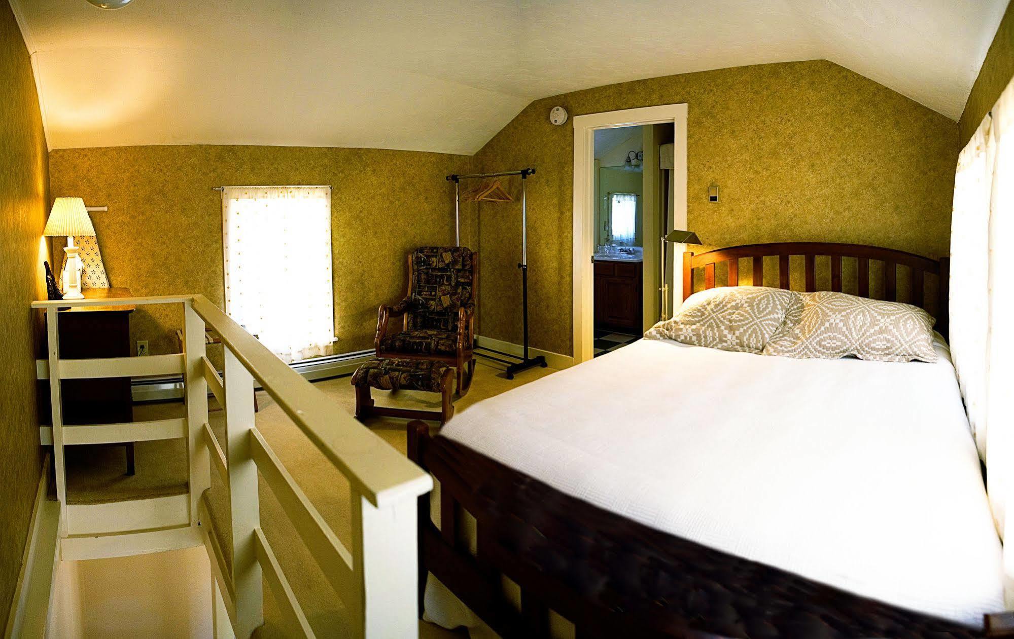 The Red Clover Inn Mendon Экстерьер фото